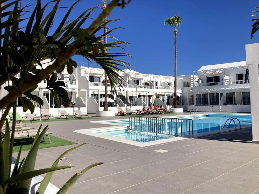 Puerto Del Carmen Airconditioned 2Bed Poolside Apt Exterior foto